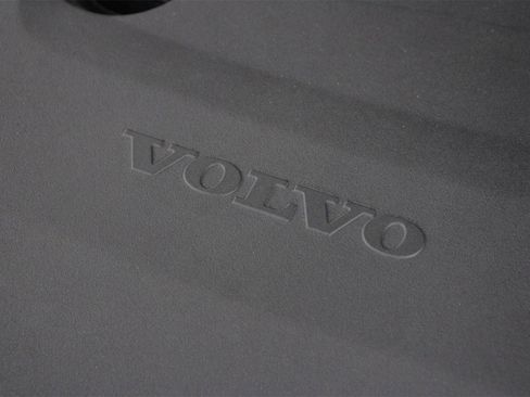 Certified 2025 Volvo XC90 B6 Plus w/ Protection Package Premier image 25