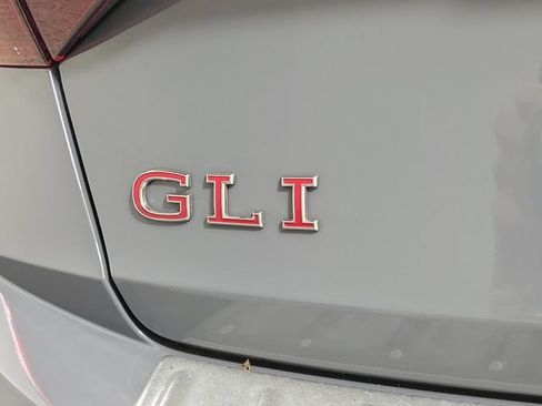 Used 2024 Volkswagen Jetta GLI Autobahn FWD image 9