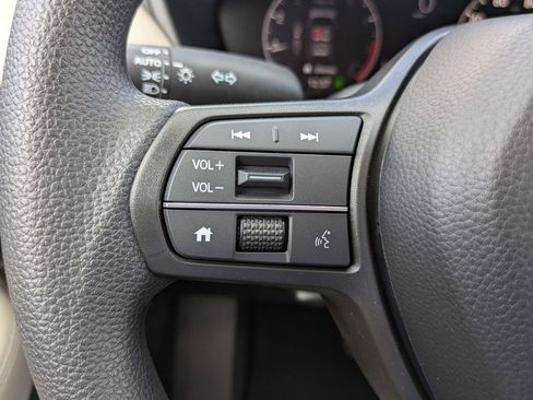 New 2026 Honda HR-V LX image 18