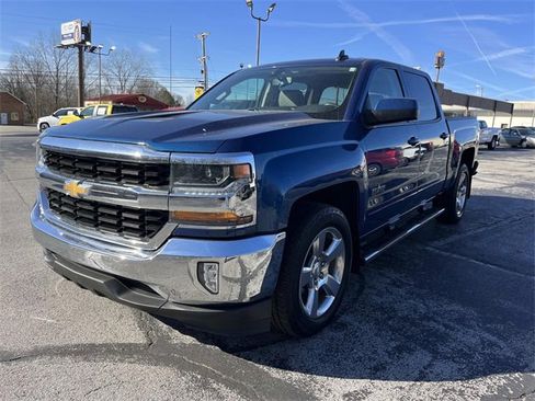 Used 2018 Chevrolet Silverado 1500 LT w/ Texas Edition image 9