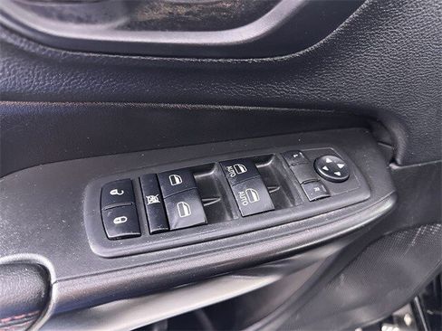 Used 2019 Jeep Cherokee Trailhawk w/ Comfort/Convenience Group image 24