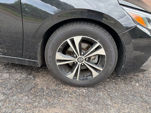 Used 2023 Nissan Sentra SV FWD image 9