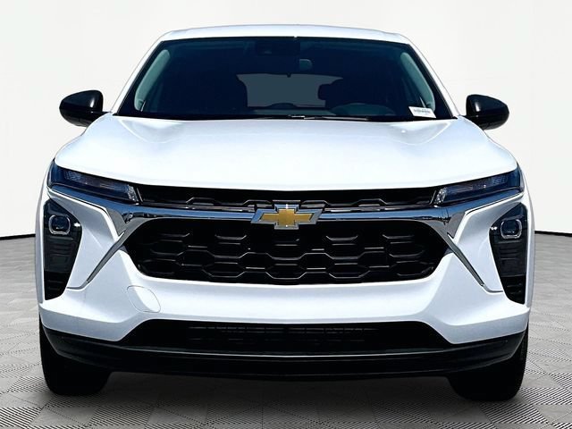 New 2026 Chevrolet Trax LS FWD image 2
