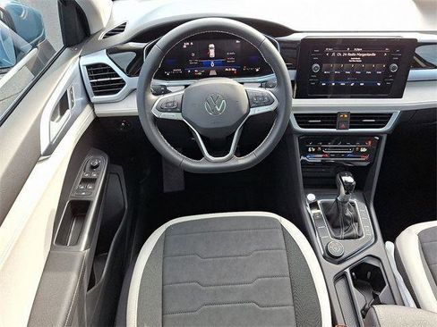 New 2025 Volkswagen Taos SE image 8