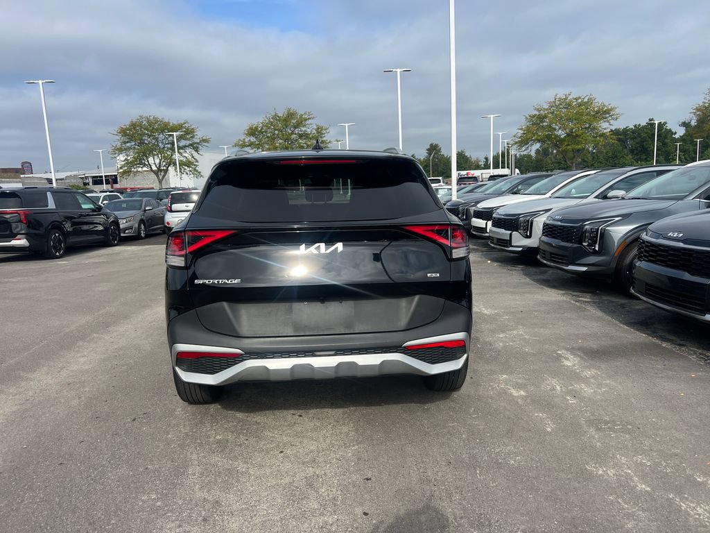 Certified 2024 Kia Sportage EX AWD/4WD image 5