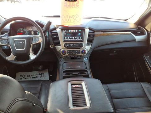 Used 2020 GMC Yukon Denali image 14