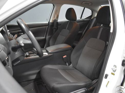 Certified 2024 Nissan Sentra SV image 5