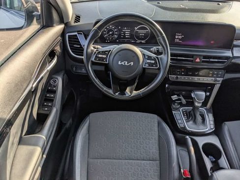Used 2024 Kia Seltos S FWD image 15