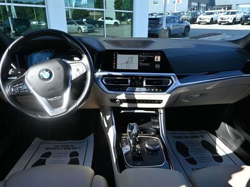 Used 2019 BMW 330i xDrive Sedan w/ Convenience Package AWD/4WD image 18