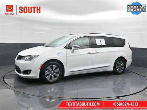 Used 2018 Chrysler Pacifica Limited w/ Advanced Safetytec Group image 7