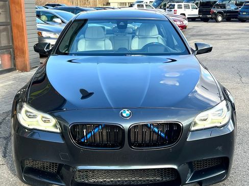 Used 2014 BMW M5 image 11