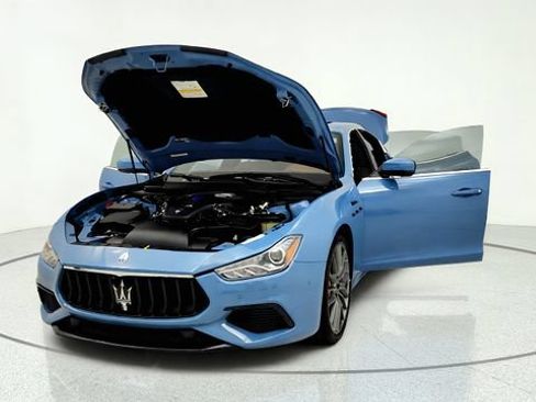 Used 2022 Maserati Ghibli Modena RWD image 13