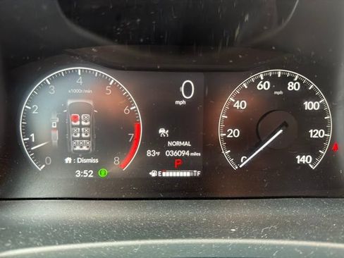 Used 2024 Honda Pilot TrailSport image 6