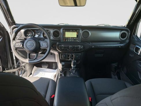 Used 2023 Jeep Wrangler Unlimited w/ Cold Weather Group AWD/4WD image 17