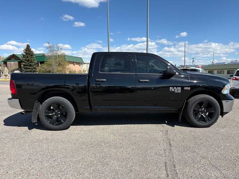 Used 2022 RAM 1500 Classic SLT w/ Protection Group AWD/4WD image 2