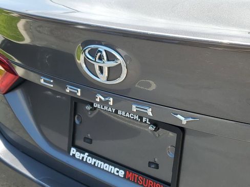 Used 2022 Toyota Camry SE w/ Audio Upgrade Package FWD image 9