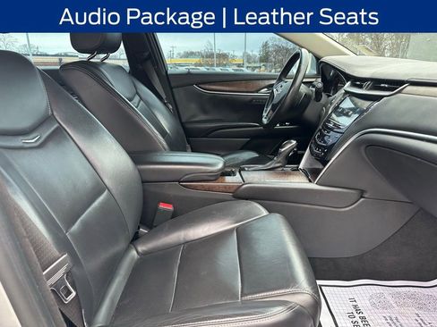 Used 2018 Cadillac XTS Luxury image 10