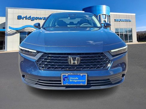 Used 2023 Honda Accord EX image 2