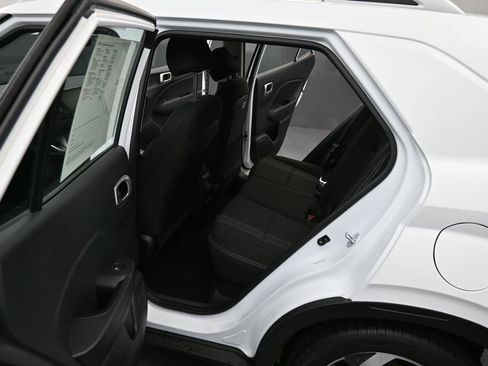 Certified 2026 Hyundai Venue SEL FWD image 11
