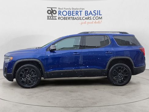 Used 2023 GMC Acadia SLT w/ Elevation Edition image 2