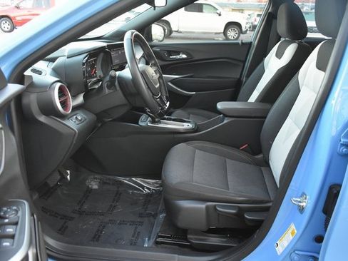 Used 2024 Chevrolet Trax RS w/ Driver Confidence Package image 13