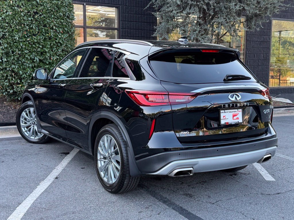 Used 2023 INFINITI QX50 Luxe AWD/4WD image 19