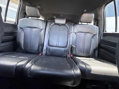 Used 2024 Jeep Wagoneer L Series II w/ Flexible Seating Group AWD/4WD image 23