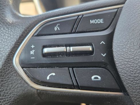 Used 2019 Hyundai Santa Fe SE FWD image 18