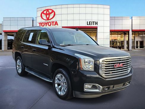 Used 2016 GMC Yukon SLT w/ HD Trailering Package image 3
