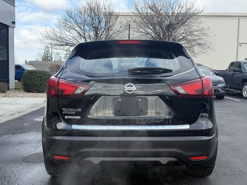 Used 2018 Nissan Rogue Sport S w/ S Appearance Package image 6