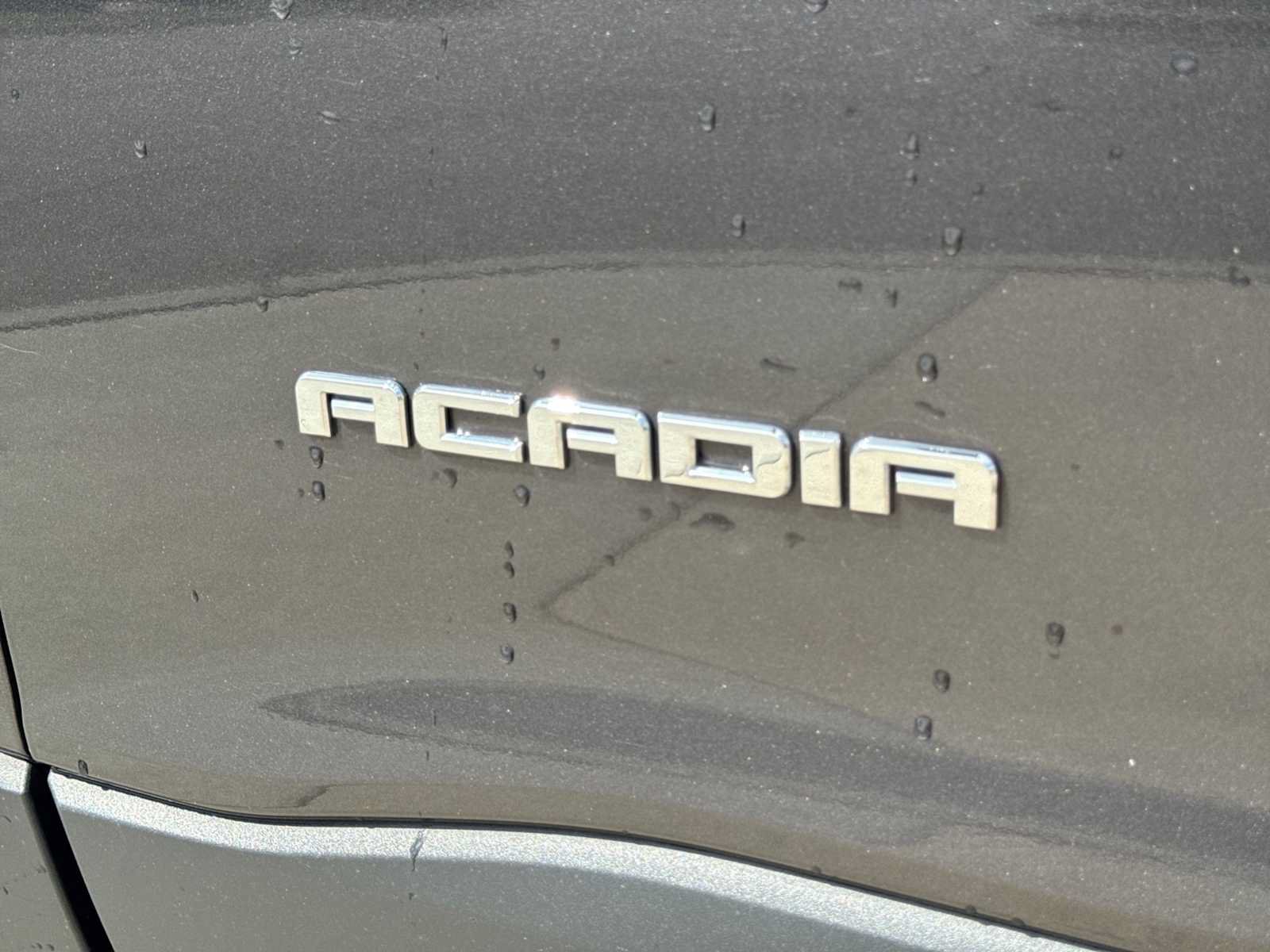 Used 2017 GMC Acadia SLE FWD image 12