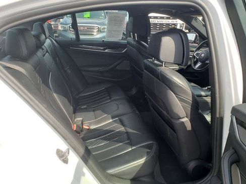 Used 2019 BMW M550i xDrive image 13