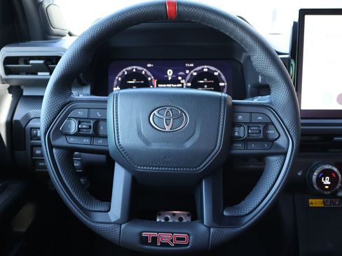 Used 2025 Toyota Tacoma TRD Pro AWD/4WD image 13