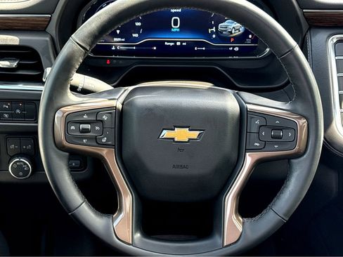 Used 2024 Chevrolet Tahoe High Country RWD image 17