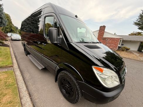 Used 2012 Mercedes-Benz Sprinter 2500 image 6