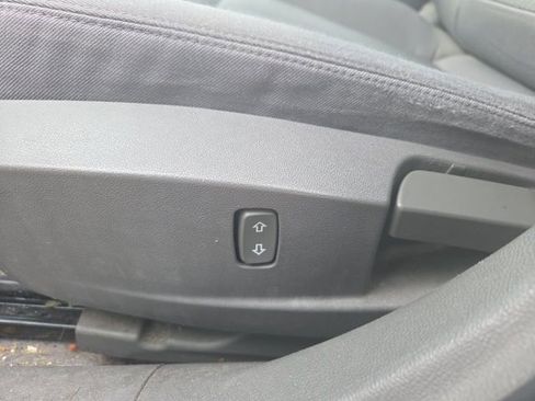 Used 2013 Chevrolet Malibu LS image 23