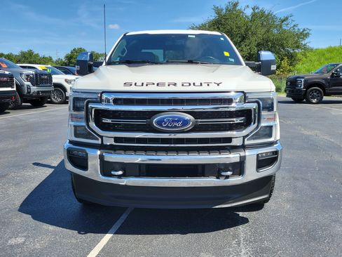 Used 2022 Ford F250 Lariat w/ Lariat Ultimate Package AWD/4WD image 2