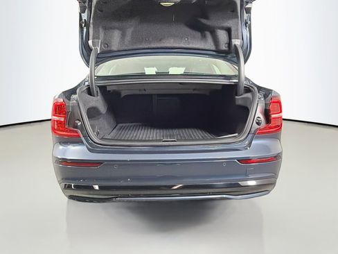 Certified 2024 Volvo S60 B5 Plus image 28