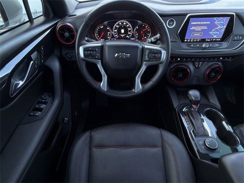 Used 2021 Chevrolet Blazer RS w/ Enhanced Convenience Package image 11