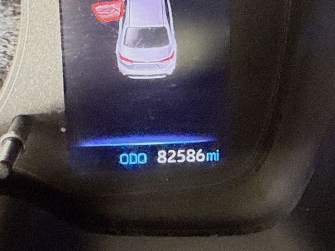 Used 2021 Toyota Corolla LE FWD image 16
