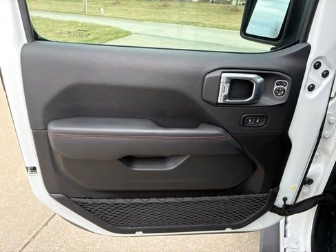 Used 2021 Jeep Wrangler Unlimited Rubicon image 9