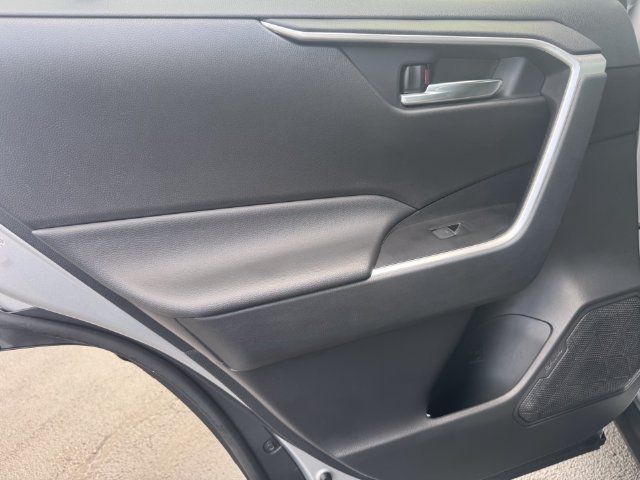 Used 2024 Toyota RAV4 XLE FWD image 28