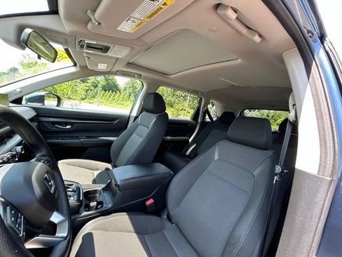 Used 2023 Honda CR-V EX image 12