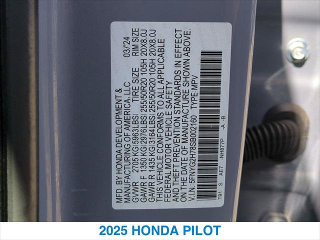 Certified 2025 Honda Pilot Touring image 27