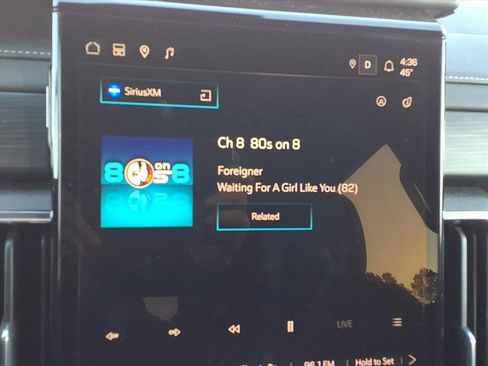 Used 2025 GMC Acadia Elevation image 17