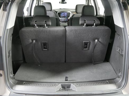 Used 2023 GMC Acadia SLE w/ Driver Convenience Package AWD/4WD image 18