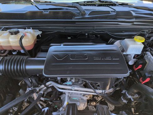 Used 2021 RAM 1500 Big Horn RWD image 12