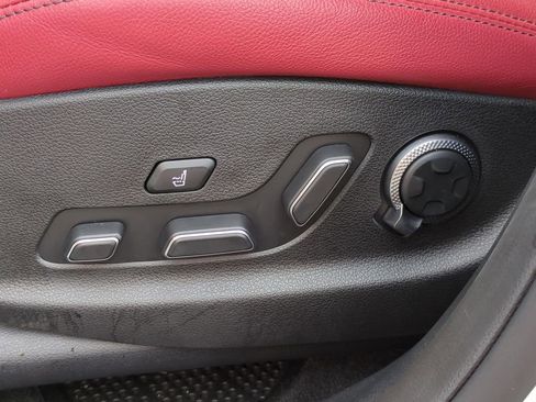 Used 2025 Genesis GV70 3.5T Sport image 18