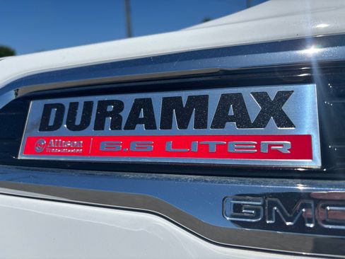 Used 2021 GMC Sierra 3500 SLT w/ Gooseneck/5TH Wheel Package AWD/4WD image 9
