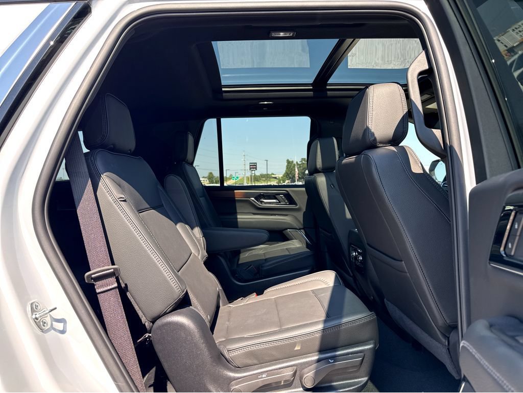 New 2026 GMC Yukon Denali AWD/4WD image 6